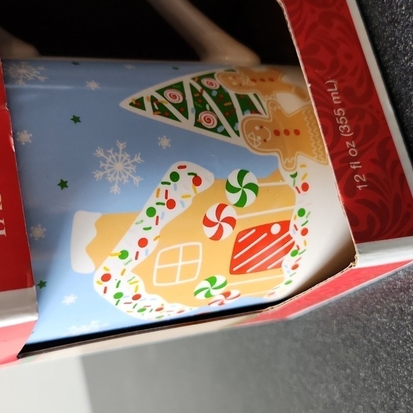 NIB Christmas Mug from Greenbrier International - Picture 6 of 6